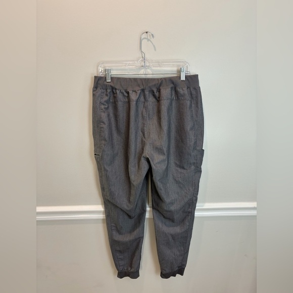 Scrubs - Picture 4 of 4